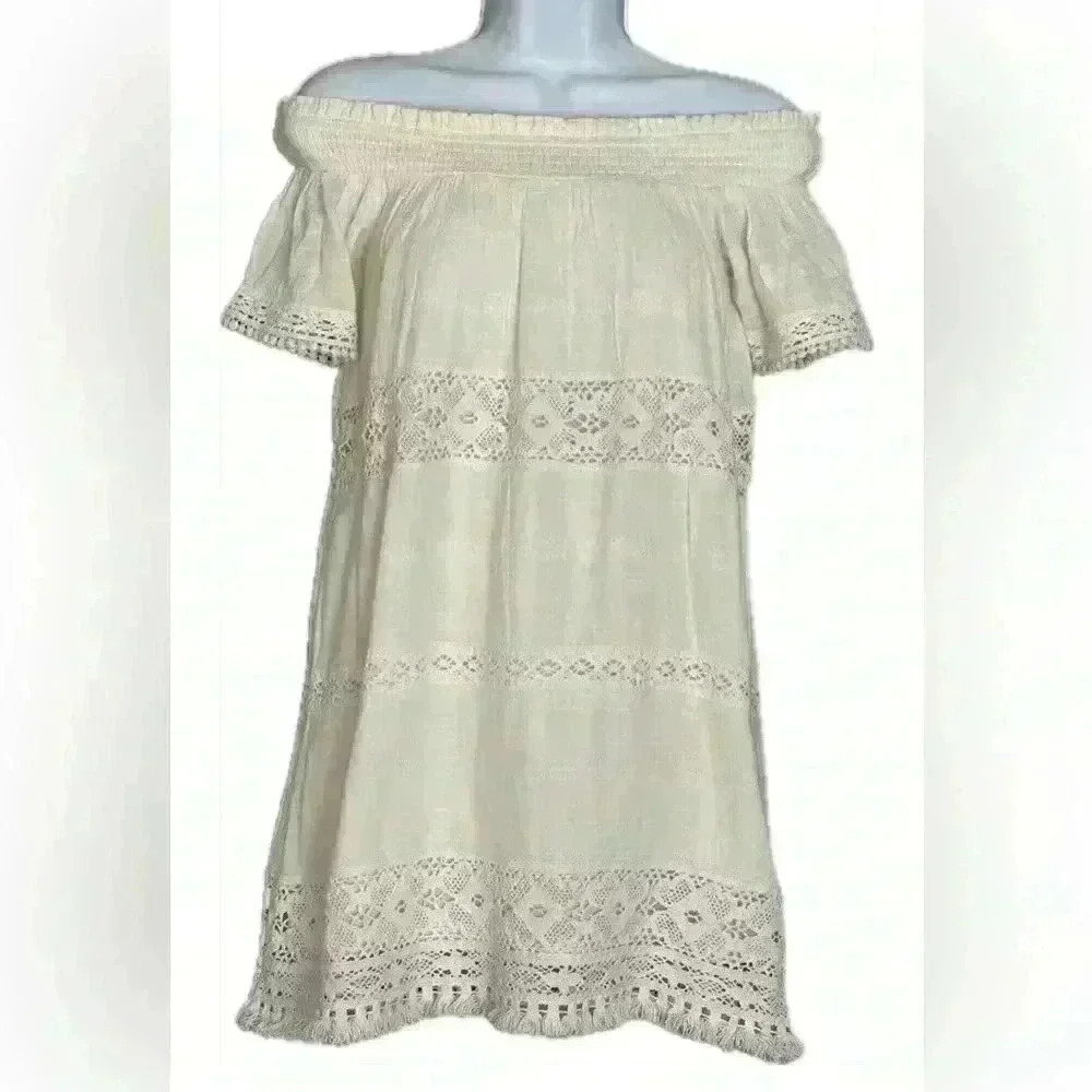 American Eagle Outfitters Cream Off Shoulders Dress (Y9)